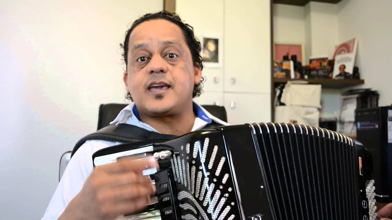 Video Aula Acordeon -- Oh de casa.