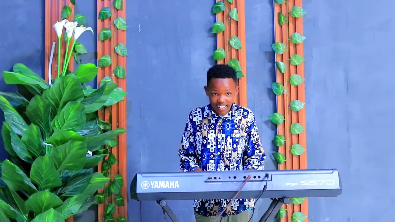 PIANIST MERCI ARADUTARAMIYE ATAWARE YESU