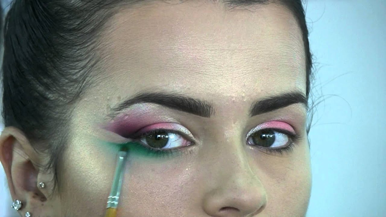 Gel Eyeliner and Watercolours Makeup