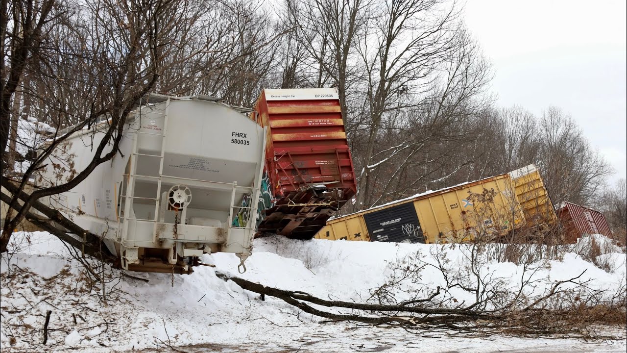 Major derailment on the Reading & Northern