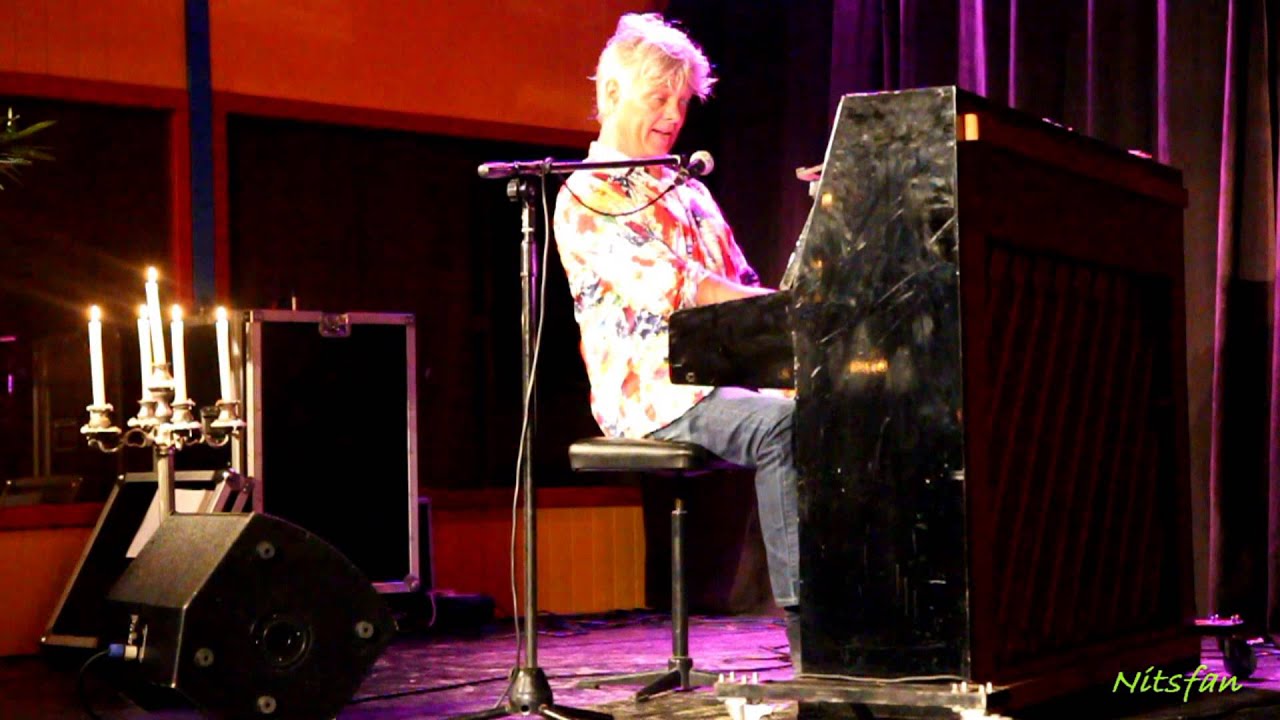 Robert Jan Stips - Red Tape