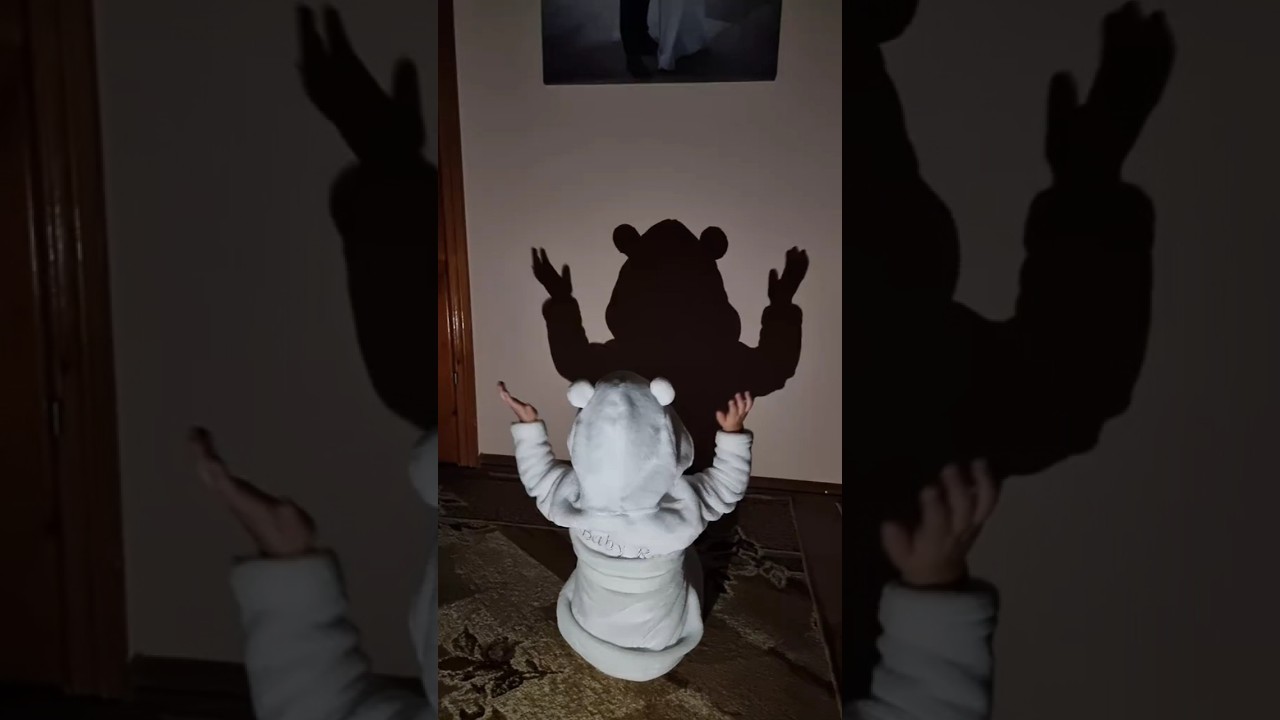 Baby shadow dance 🌒👥👯 #shadow dance