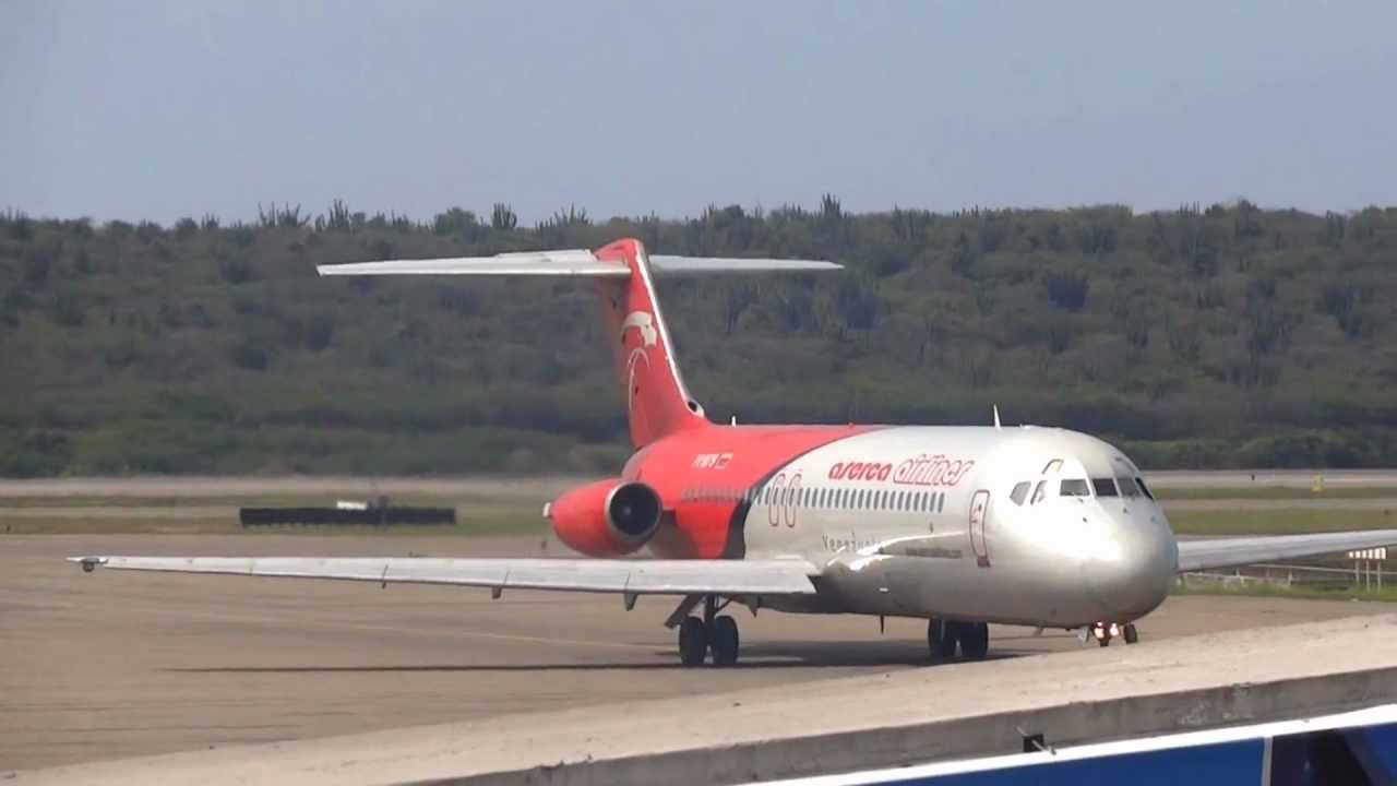 Aserca Airlines DC9-31 YV1879 arriving at Maiquetia International Airport