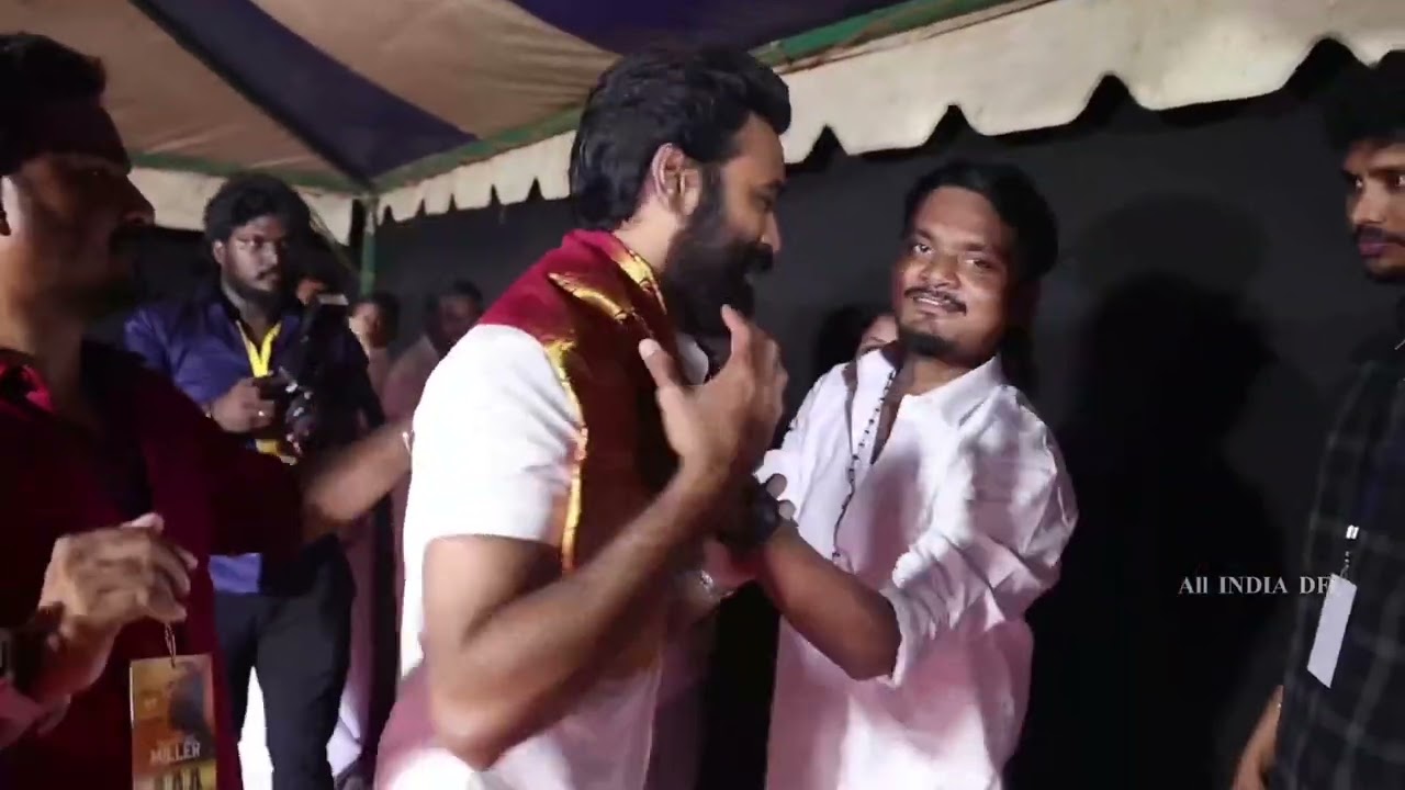 Dhanush Meet His Fans Of Newly married couples #CaptainMiller