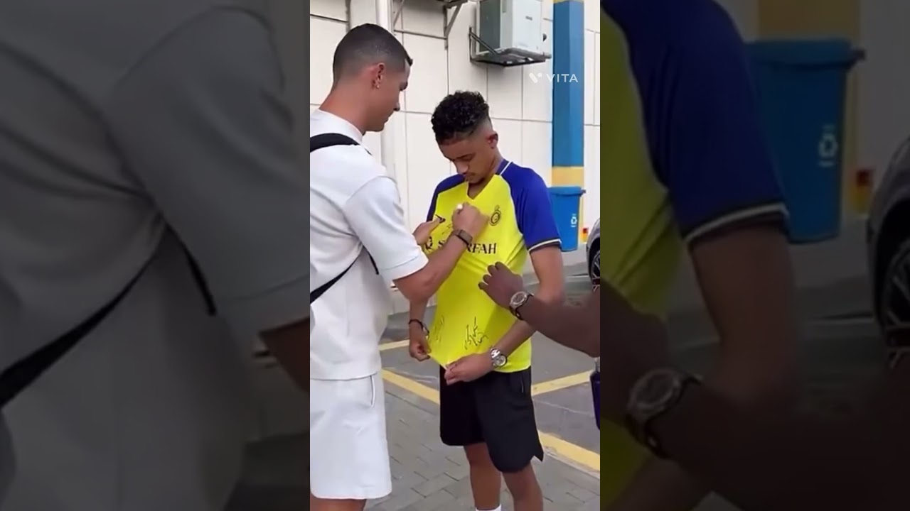Ronaldo Autograph to his fan #football #footballshorts #ronaldo