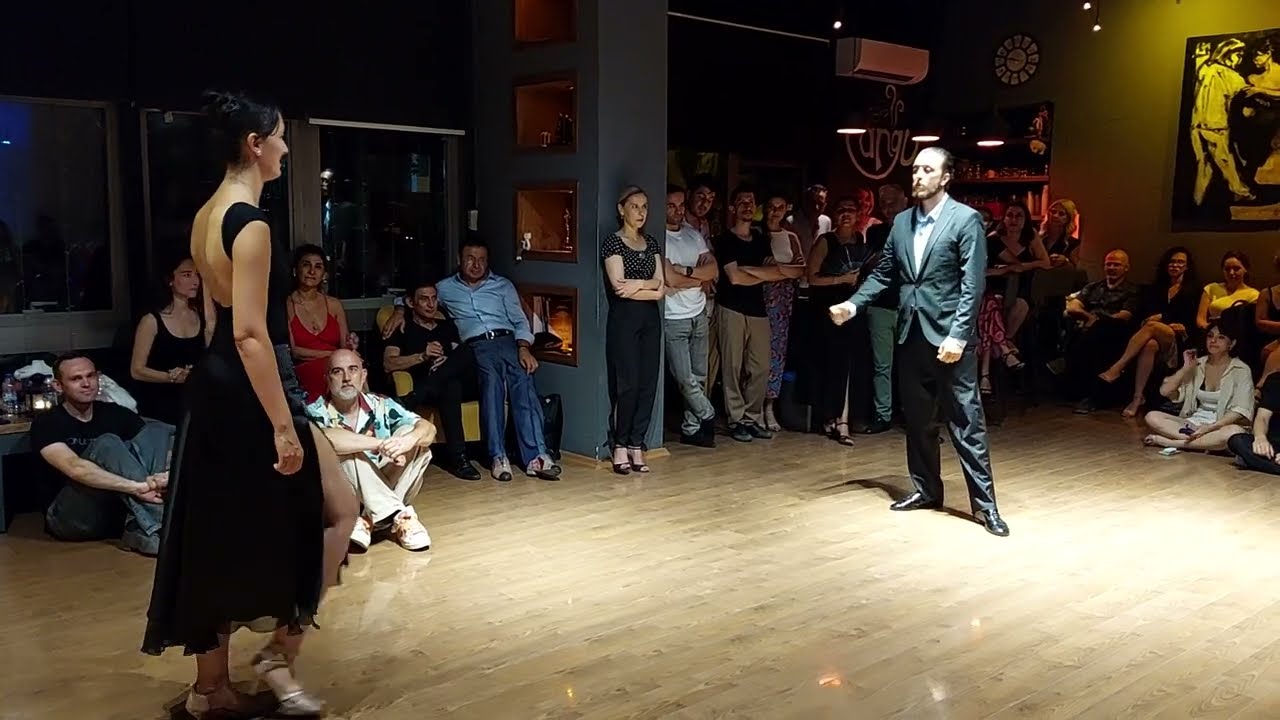 Banu & Berk Çınar, Coqueta/OTV, Video 1/3