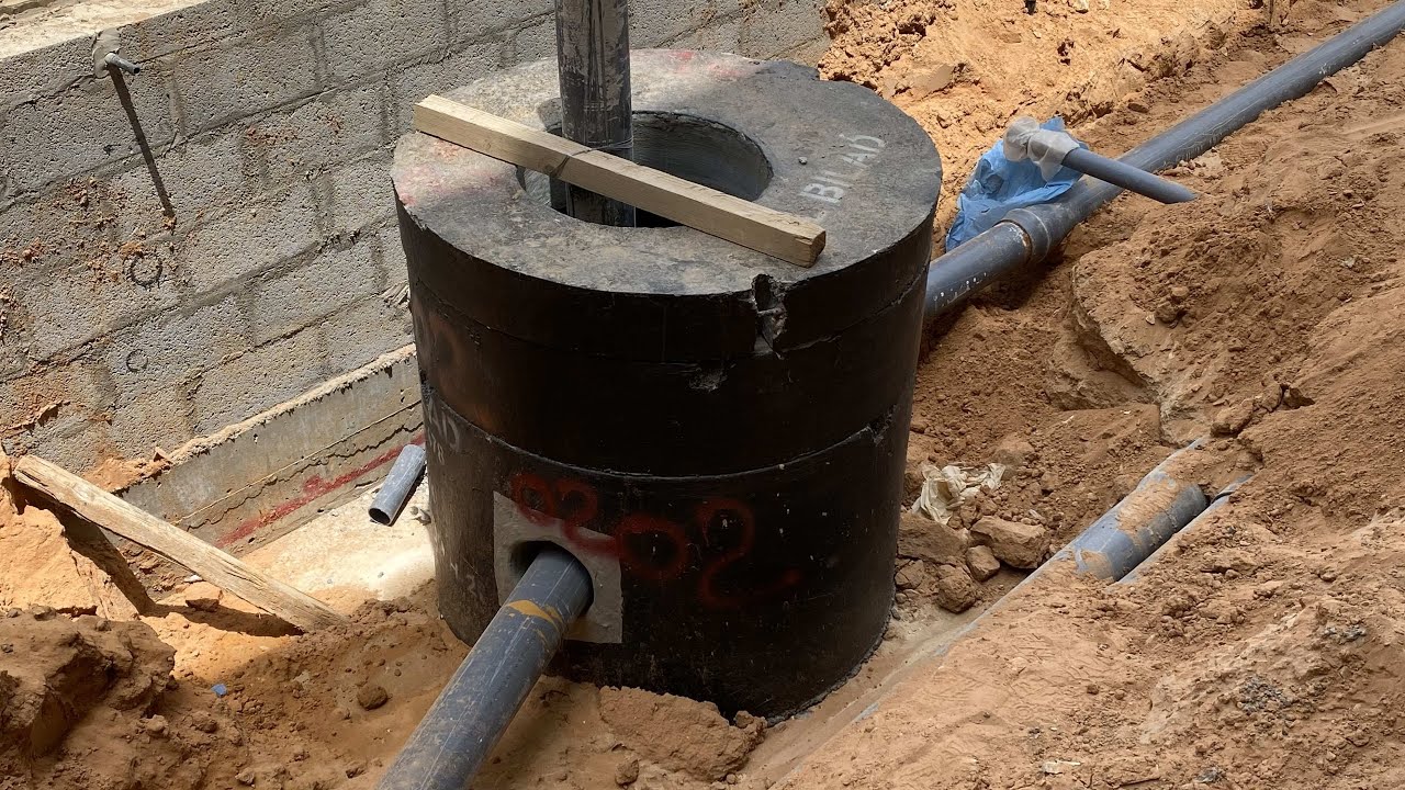 التحكم في ميل مواسير الصرف الصحي عند وجود مسافات كبيرة بين غرف التفتيش.