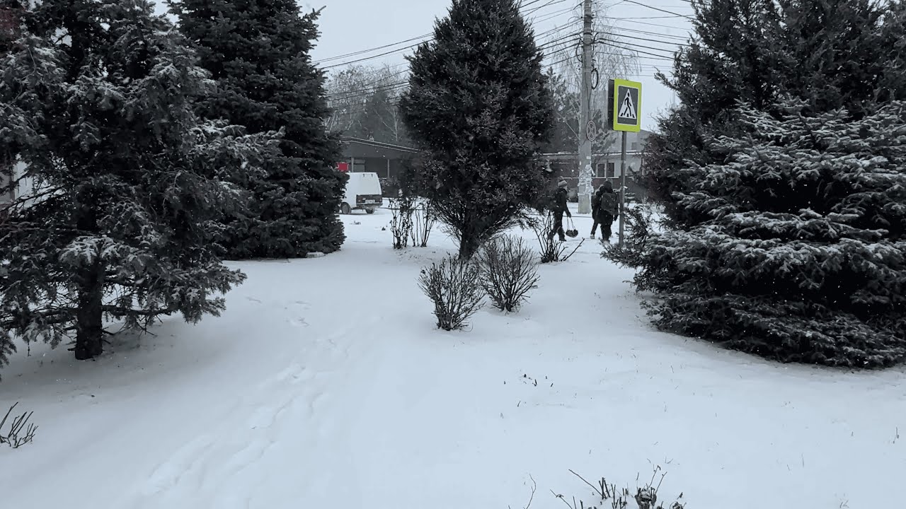 Мариуполь заметает снегом Прогулка по Восточному