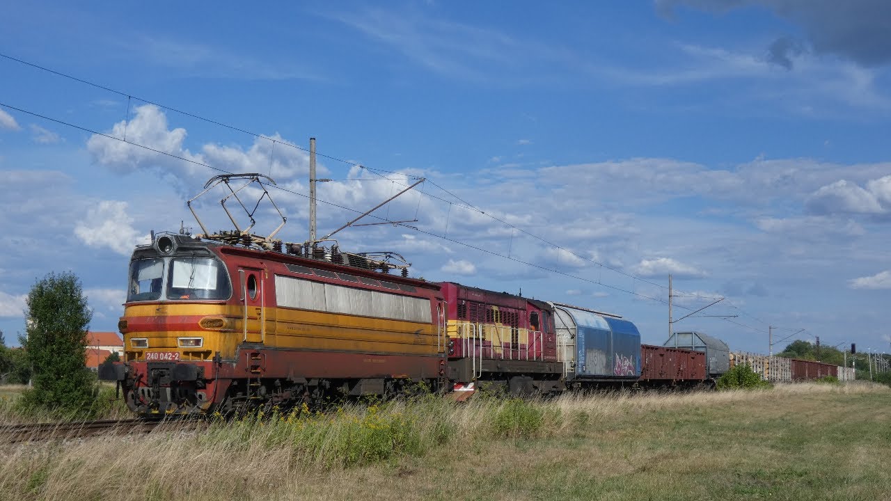 ZSSKC 240.042 v čele Mn 87830│&Scaron;a&scaron;t&iacute;n-Str&aacute;že (12.8.2022)