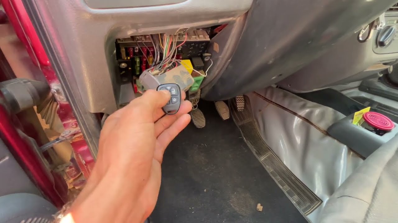 Luz do controle acende mais alarme não funciona como programa controle do alarme pósitron todos