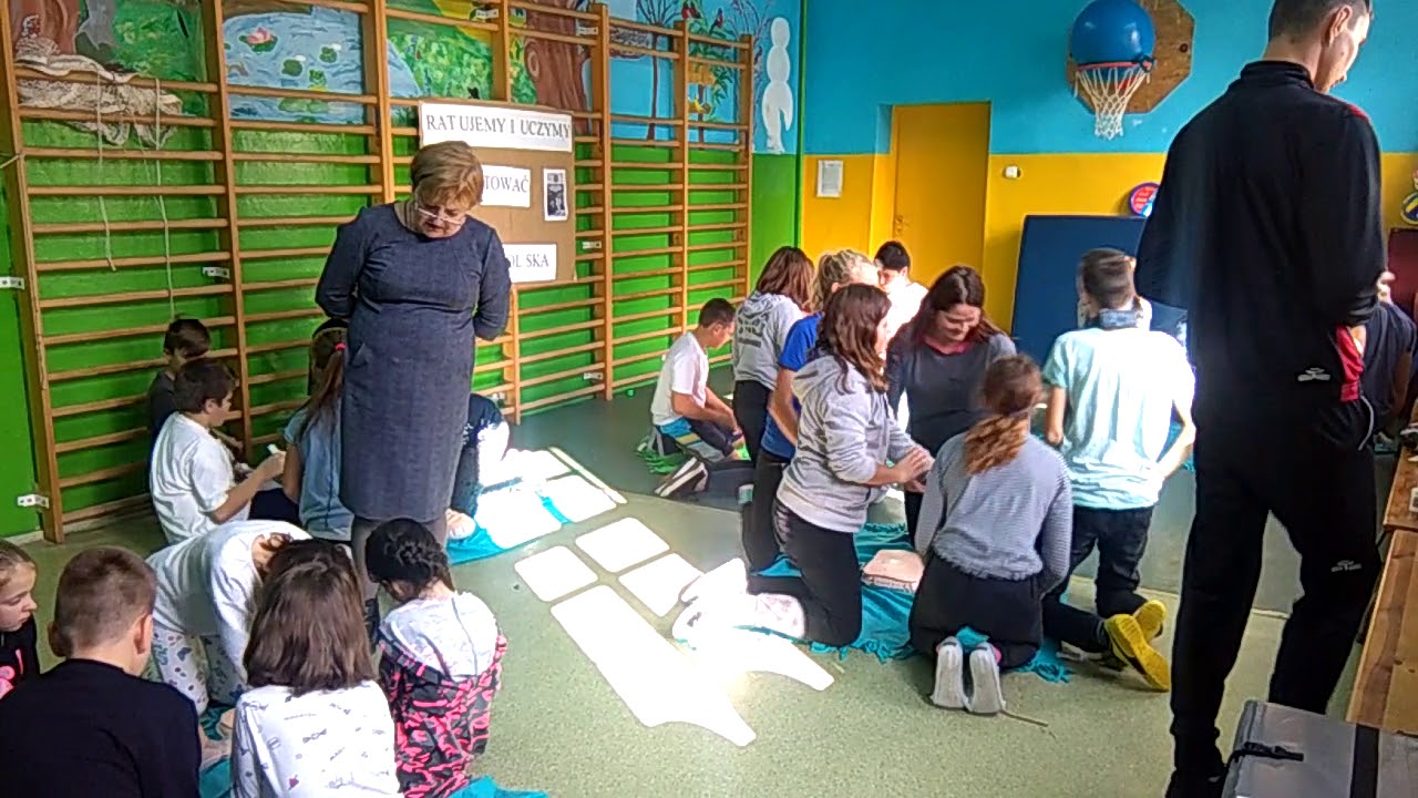 Bicie rekordu w resuscytacji 2017 Szkoła Podstawowa w Staświnach