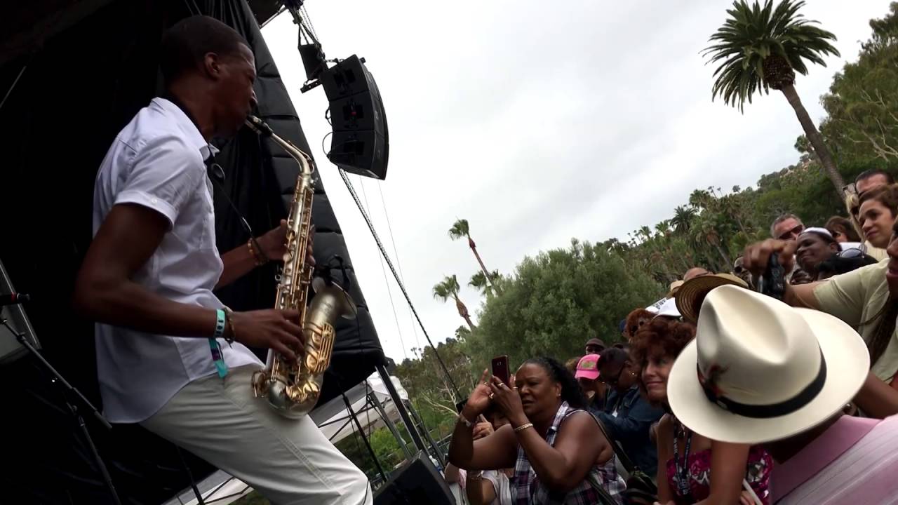 Can't Hide Love - Curtis Brooks @ 2016 NBJF (Smooth Jazz Family)