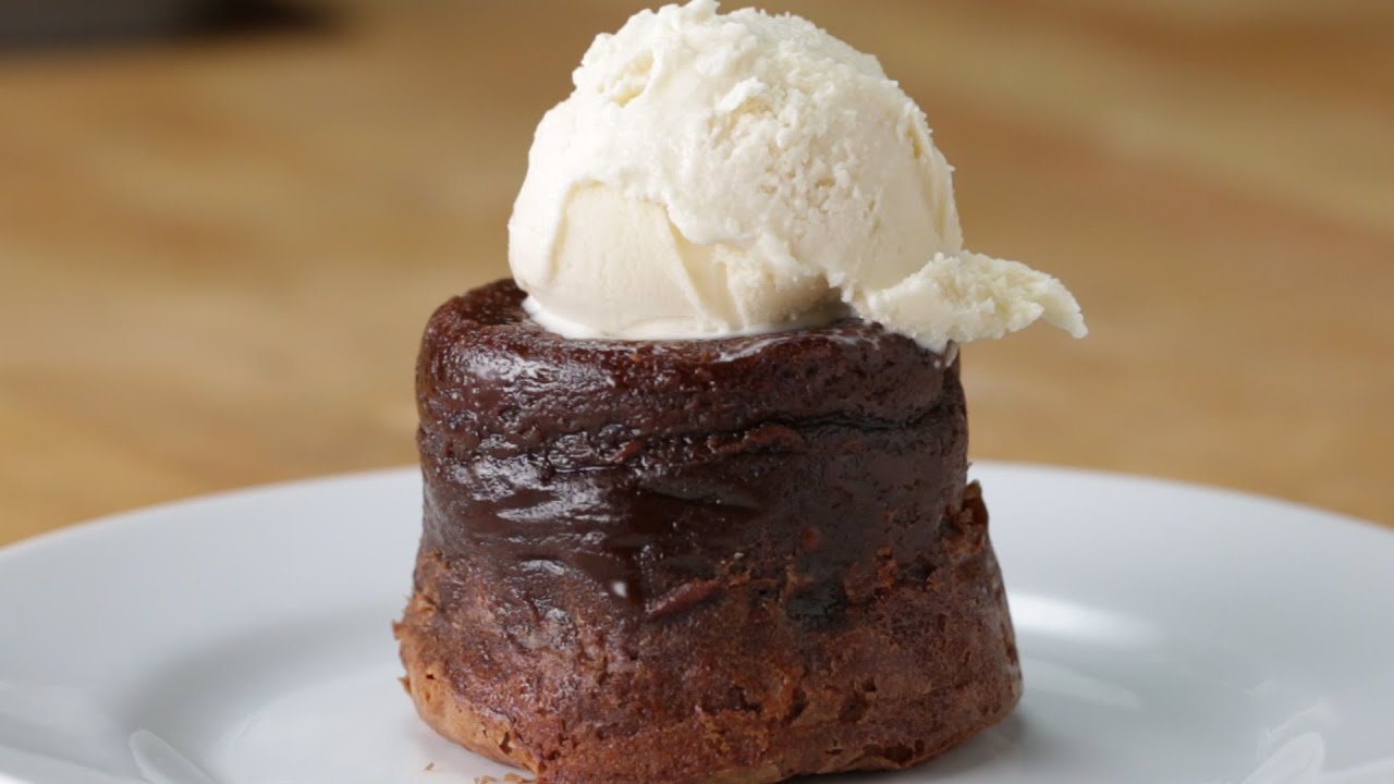 Roy's Classic Melting Hot Chocolate Souffl&eacute;