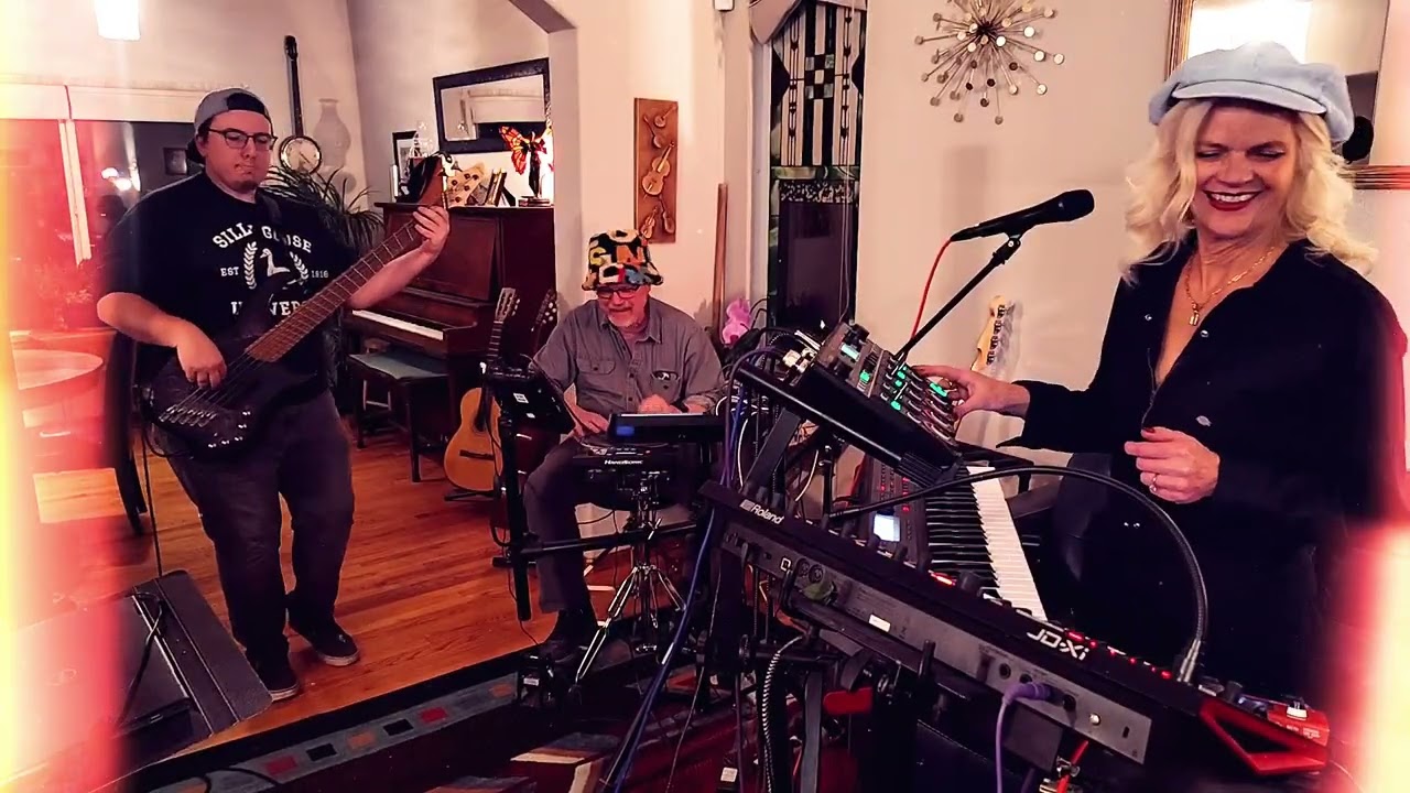 MollyDust with bassist, Marcus Hatfield. Mash up of Don't Stop/Rosa Parks
