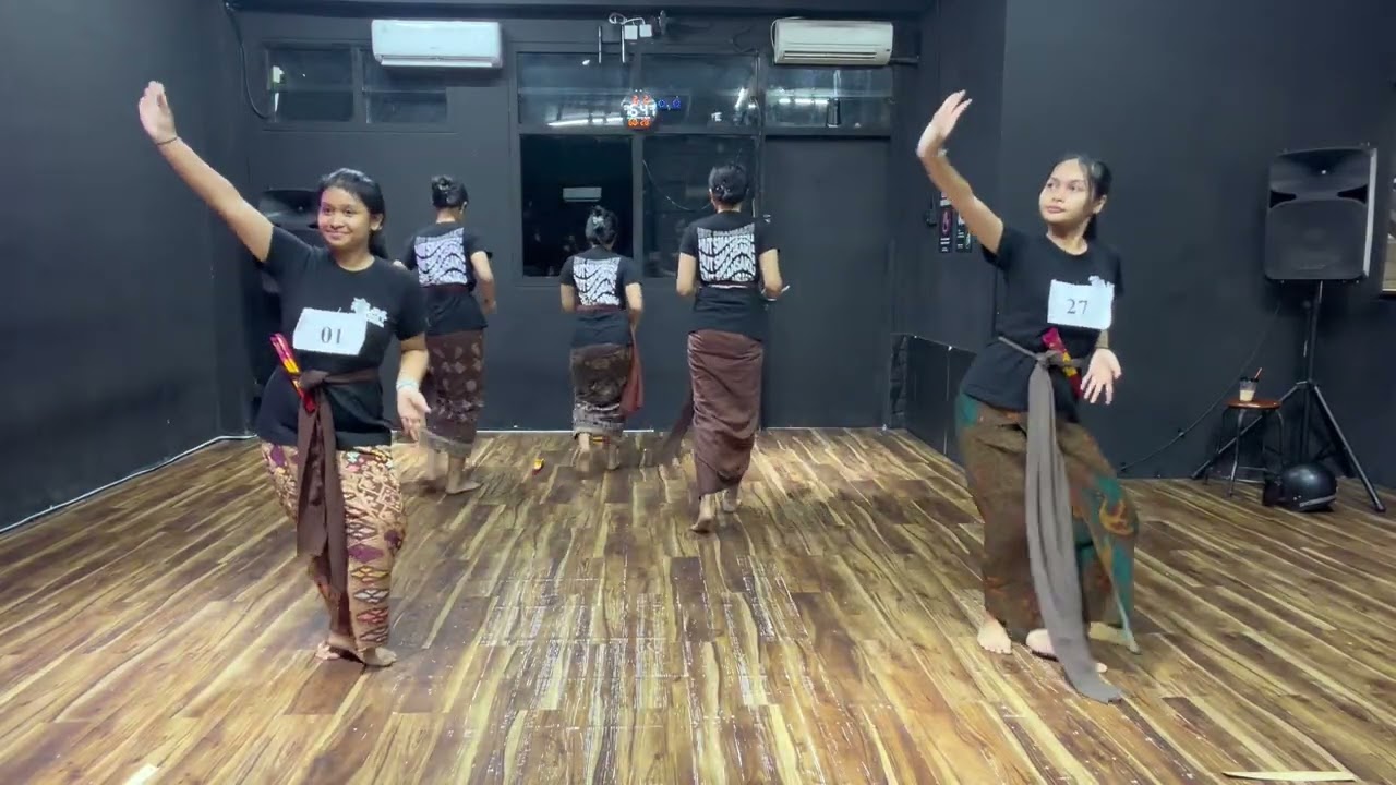 Taksuning Budaya Kelompok 1 XII.D1