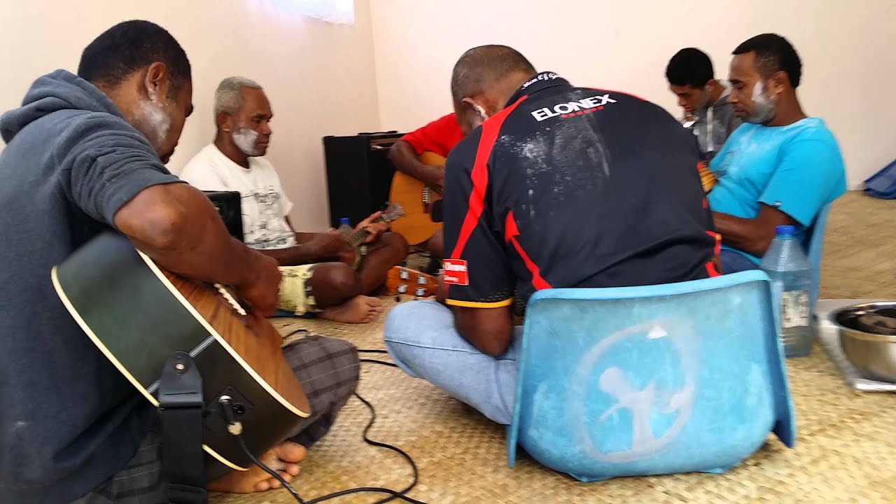 Senibuasala Serenaders - Au Mai Bikai E na Rarawa