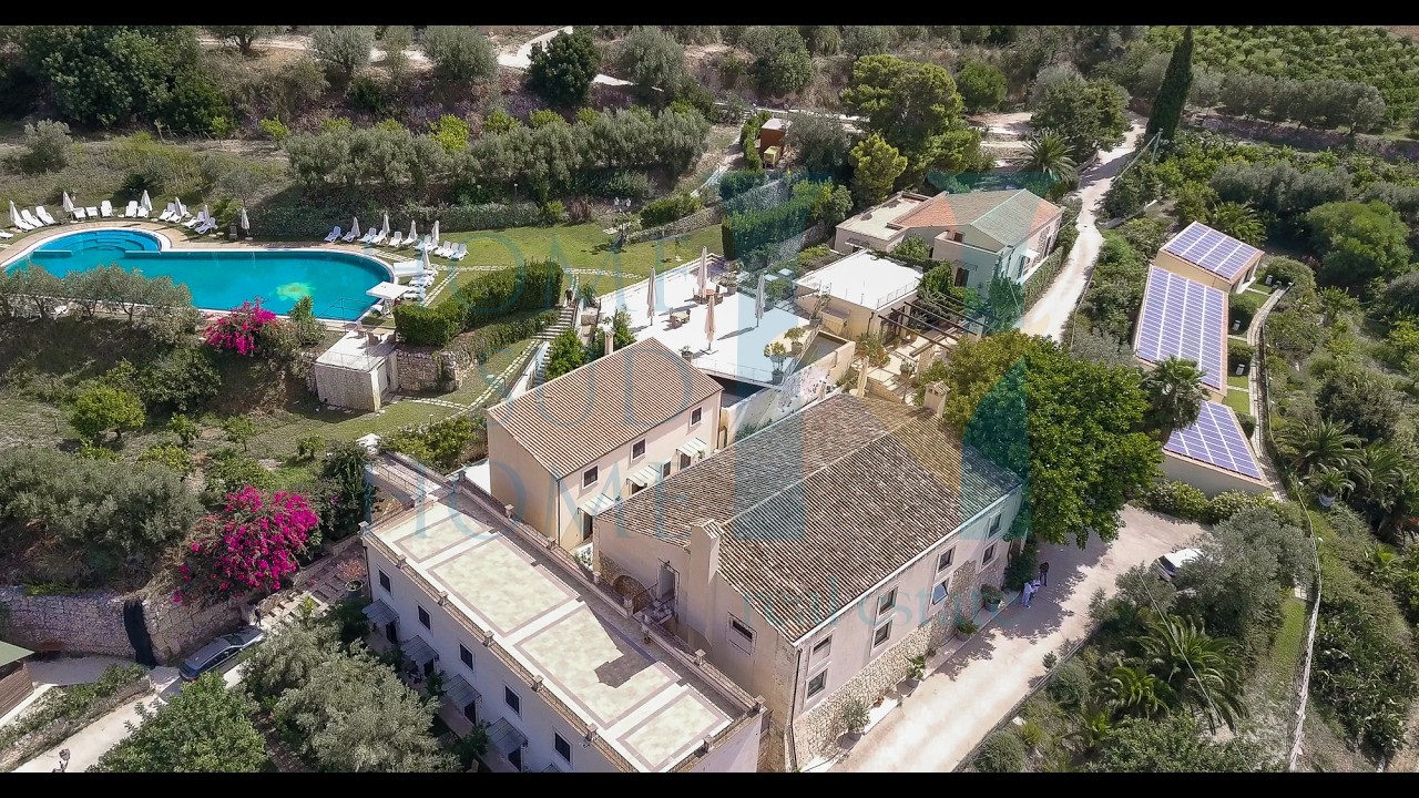 Tenuta I Marchesi di Noto | HSH 675 | Luxury resort in Noto:swimming pools and high-quality finishes