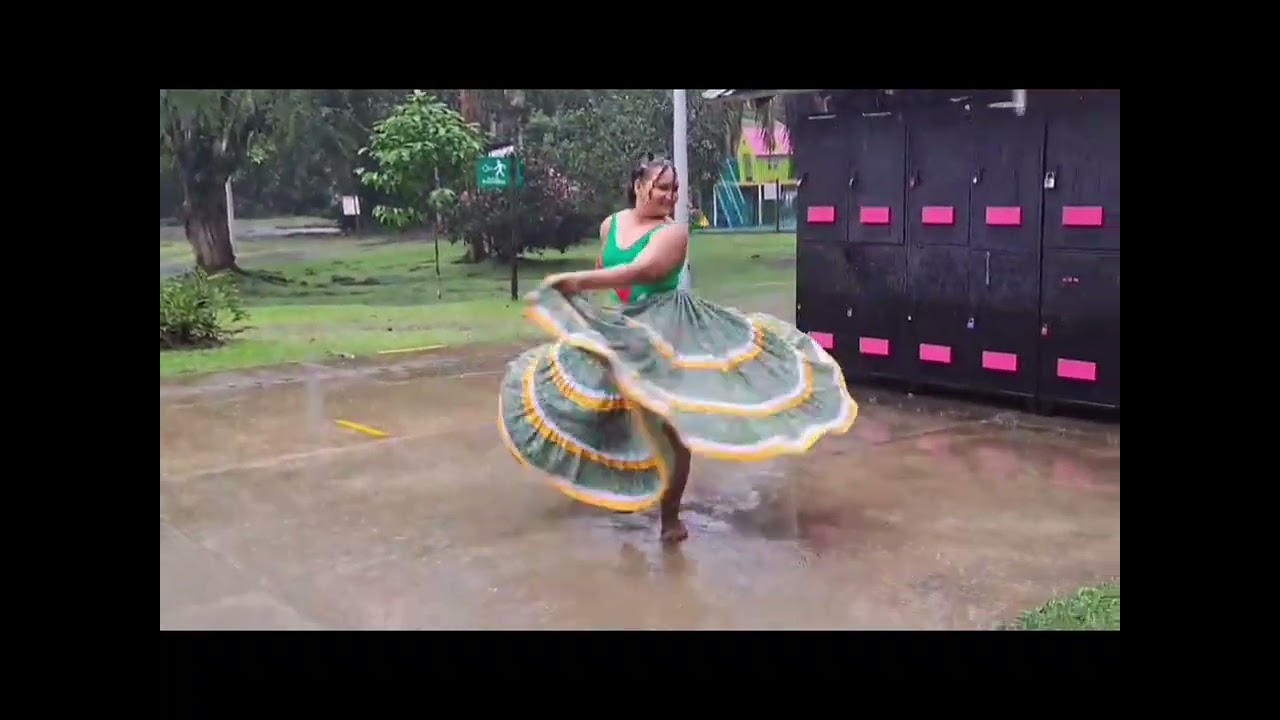 Baile afro colombiano, en el parque Comfama Zungo  ( Fusión Dance)