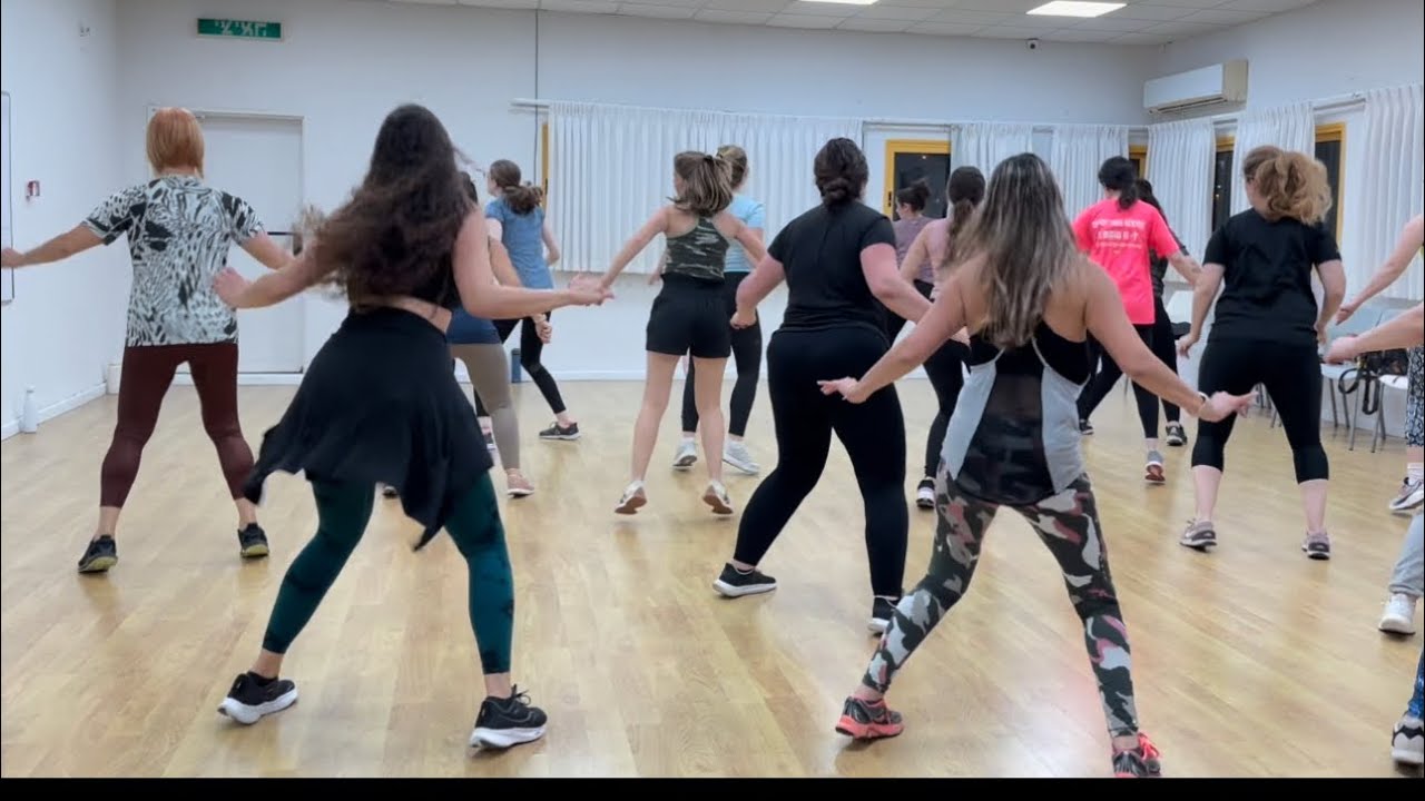BEYONCÉ- Crazy in love | ZUMBA | Dorin Abraham