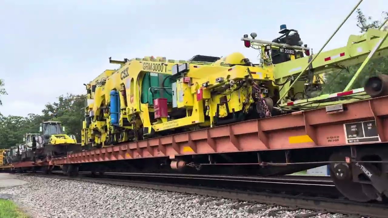 CSX M419 with a Conrail Boxcar, and MoW Equipment