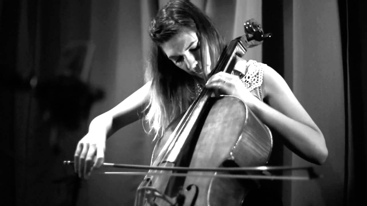 Rachael Lander - Jimi Hendrix (looped Cello cover)