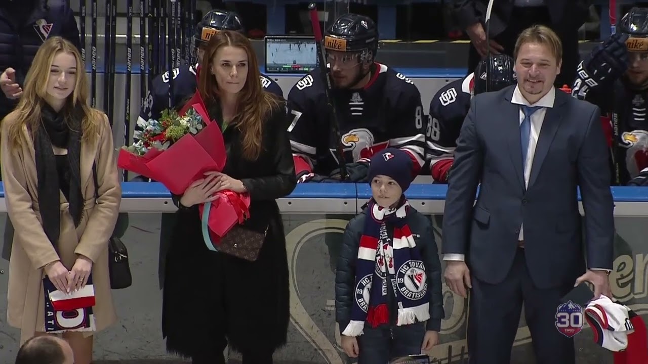 1.kolo štvrťfinále HC Slovan Bratislava - HK Dukla INGEMA Michalovce ZÁZNAM