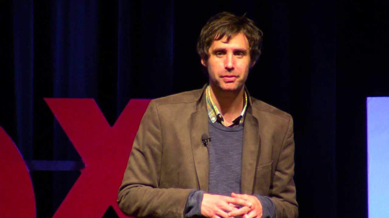 Why Did We Add a Bar to Our Bookstore? | Javier Garcia del Moral | TEDxUTA
