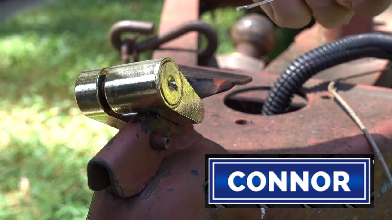 (1535) Connor Trailer Coupler Lock