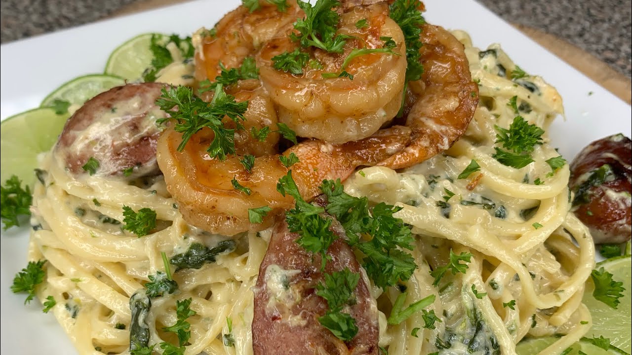 CAJUN SHRIMP, CRAB MEAT AND SAUSAGE LINGUINE ALFREDO PASTA|| EASY RECIPE