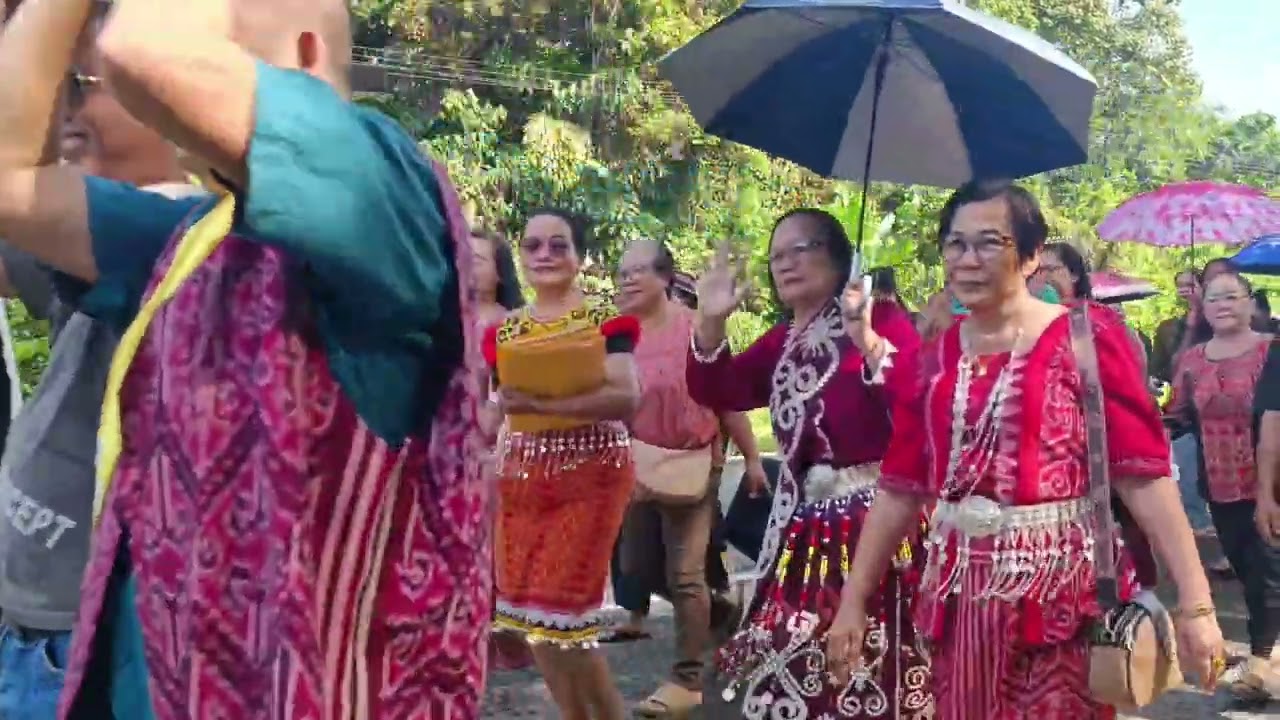 Sambutan perjalanan Salib jubli harapan di St.Charles Luangga Kg Sg.Barie Serian,Sarawak