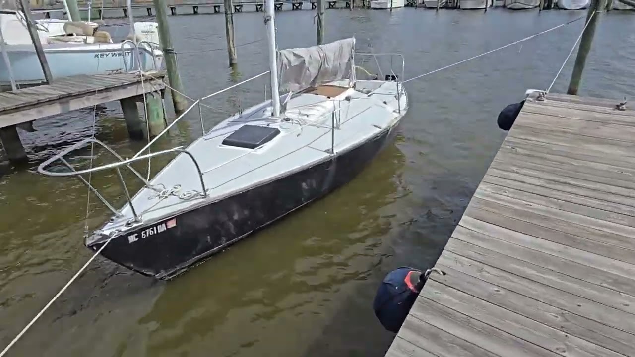 J24 Racing Boat @soundboatbrokers