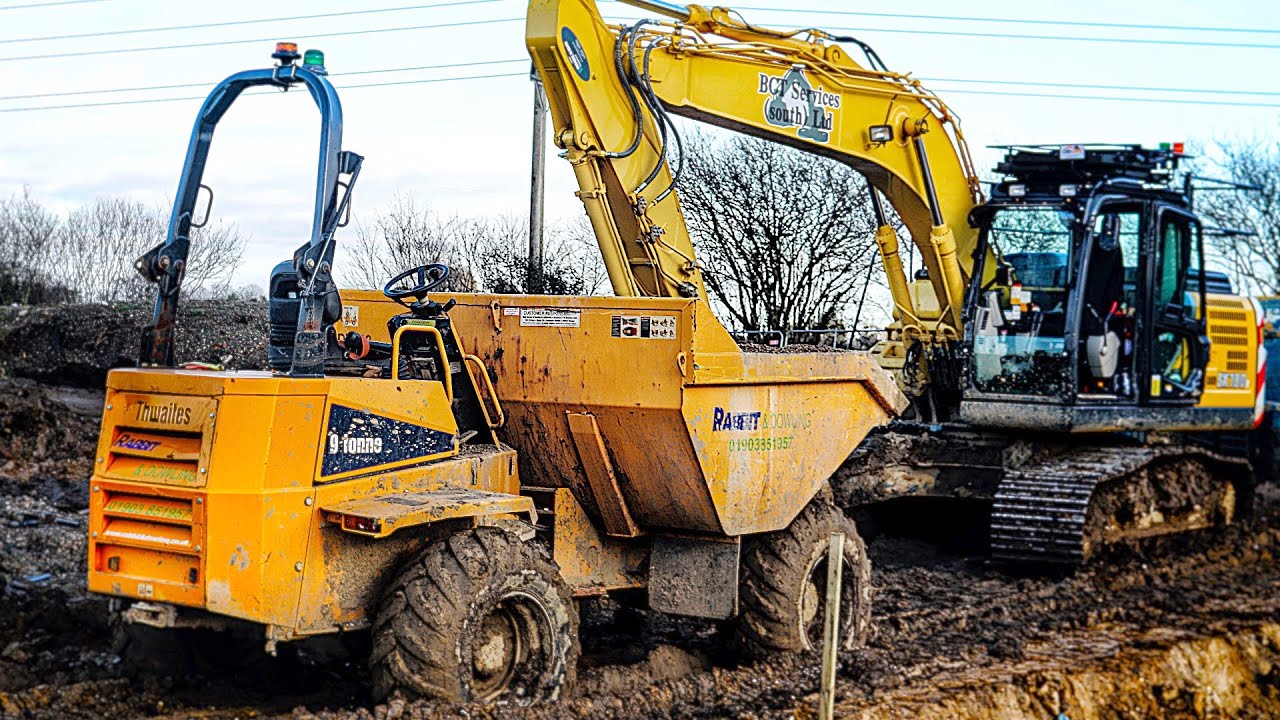 20 Tonne Kobelco and a 9 Tonne Thwaites Dumper!
