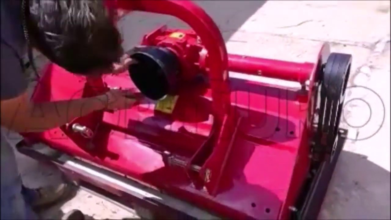 Montage et fonctionnement du Broyeur à tracteur GeoTech Pro MFM-145 fixe