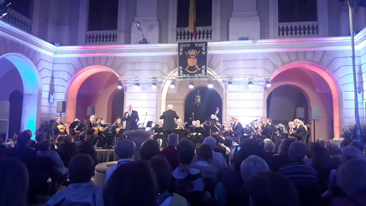 Por una cabeza, de Carlos Gardel, interpretada por Ars Tunae.