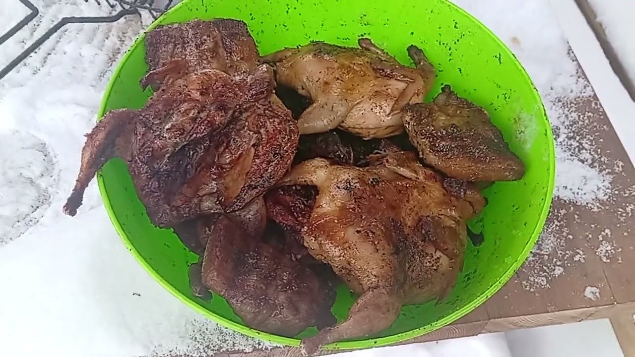 Перепілки на мангалі