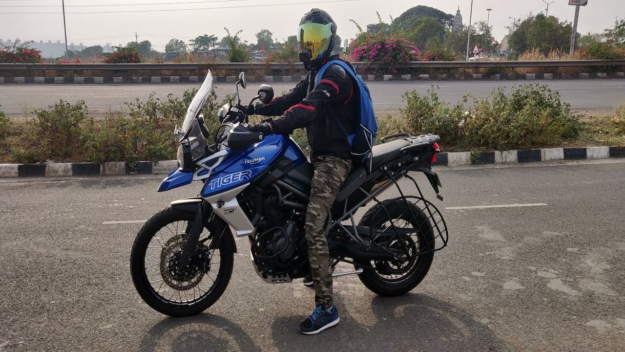Triumph Tiger 800 XCx 2018: Test Ride (4K)