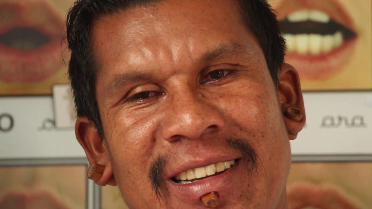SABERES SAGRADOS - ENTREVISTA COM RAONI BRAZ NA ESCOLA PATAXÓ DE BARRA VELHA