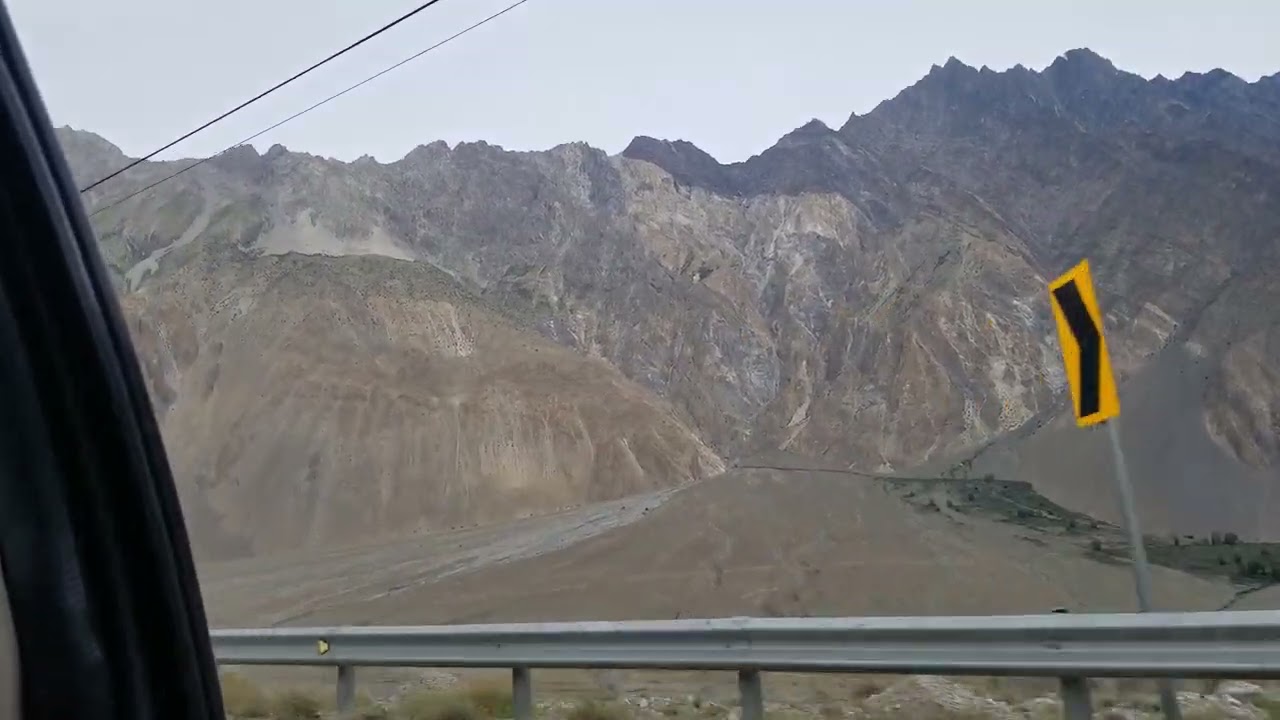 gilgit k amazing mountain @BeingATraveler @GriponTrip @WildlensbyAbrar