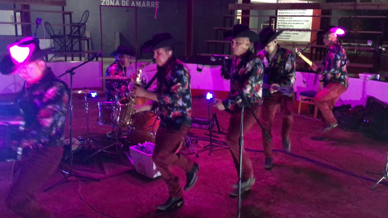 LA LOBA DEL MAL / LOS TRAVIEZOS DE CASAS GRANDES