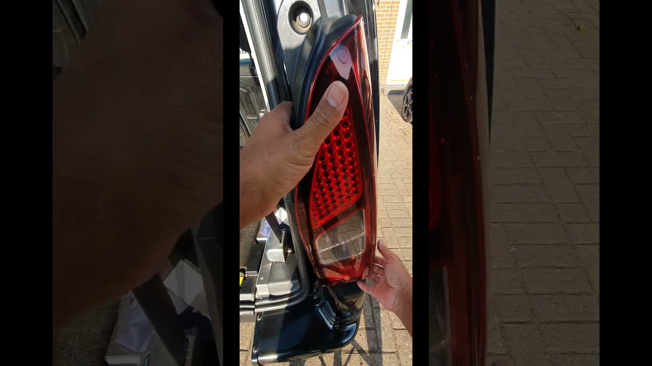 Peugeot Partner Tepee Citro&euml;n Berlingo Brake Light Bulb Changing.