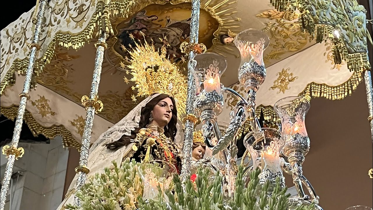 Petalada a la Virgen del Carmen | Procesión 2025🎶La estrella y tu eres el orgullo de nuestro pueblo🎶