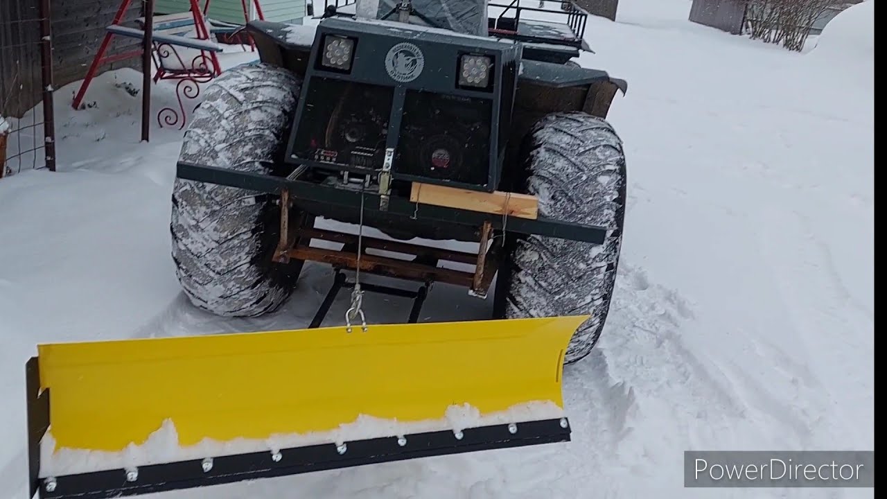 Отвал на каракат для уборки снега.