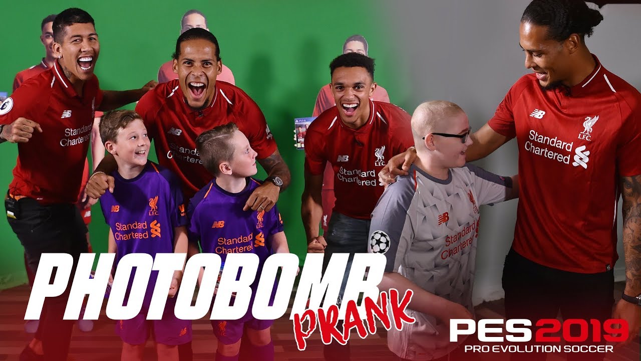 Уморительная фотобомба Фирмино, Ван Дейка и Трента | Розыгрыш PES2019