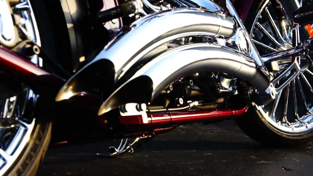 TRIJYA CYSTOM 2013 Harley-Davidson CVO Breakout Vans