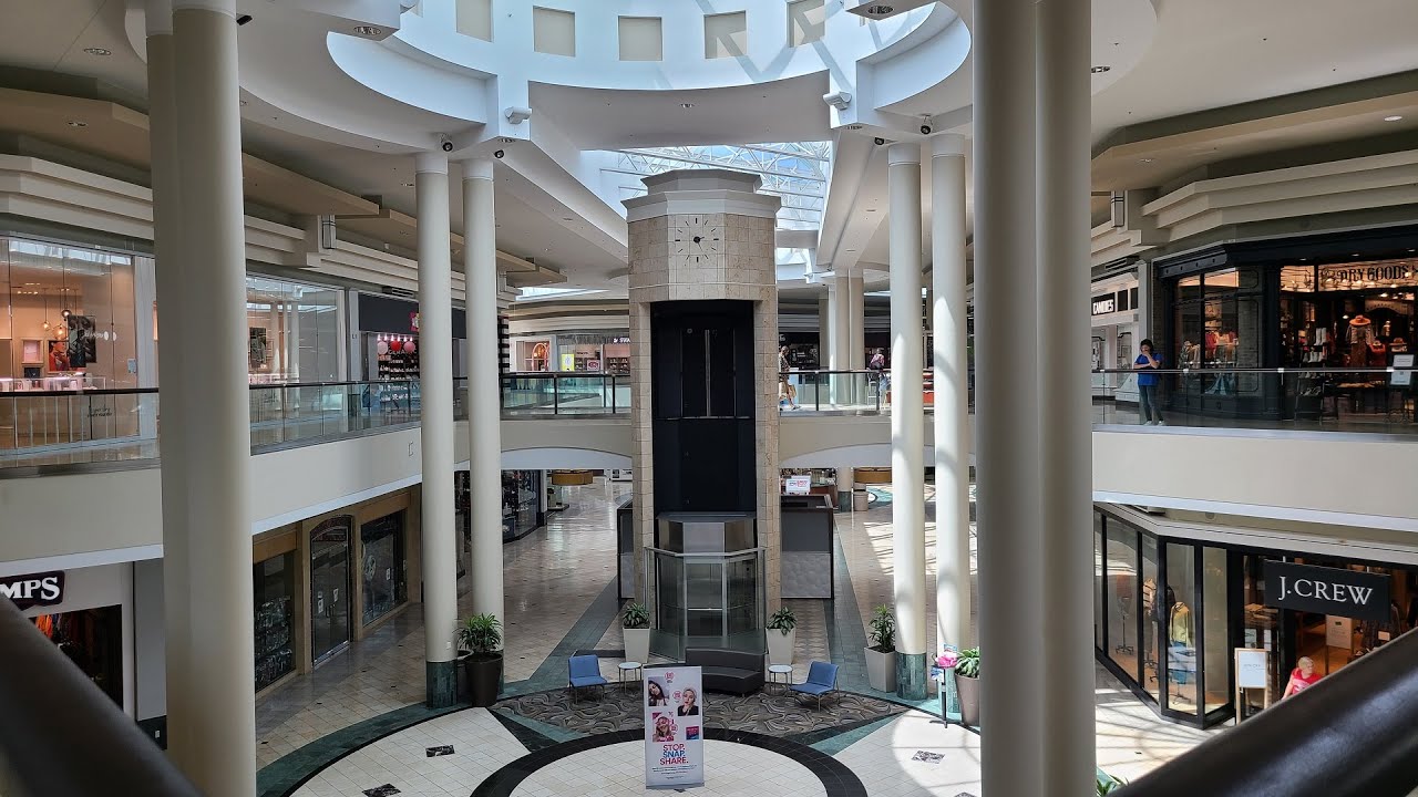 A Visit to Woodland Hills Mall (OK)