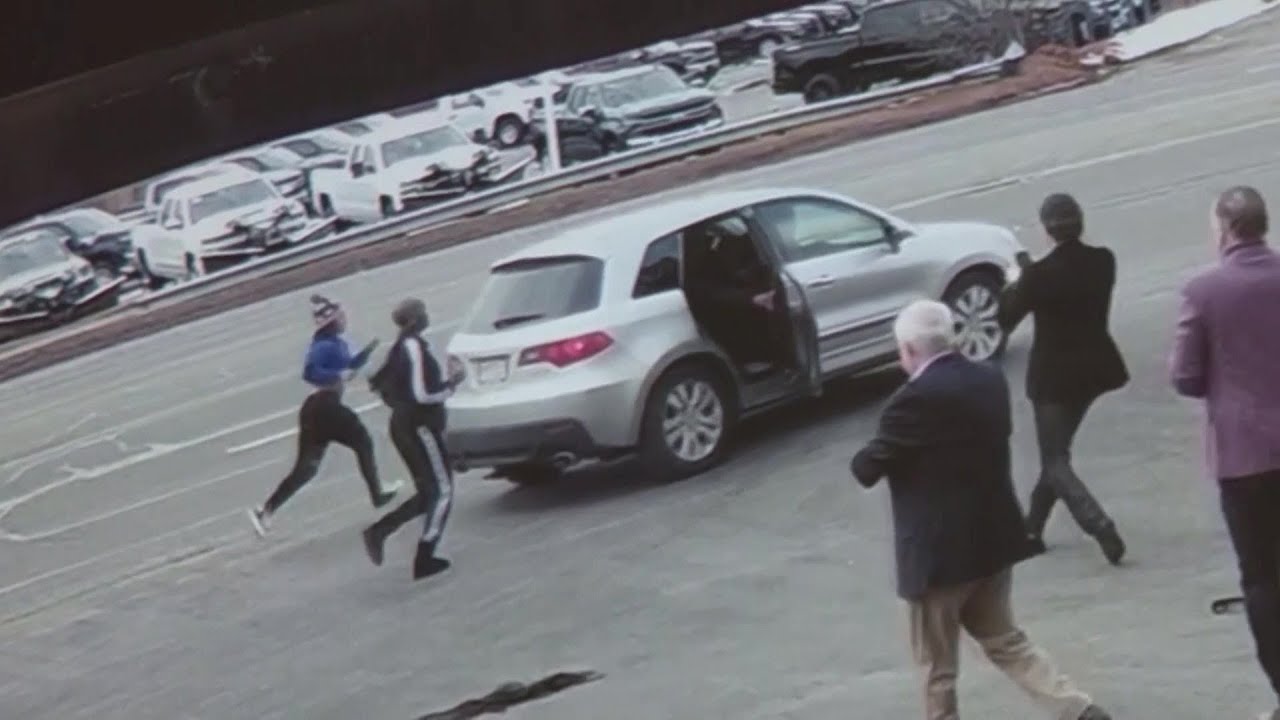 Five arrested after shoplifters try to steal expensive coats