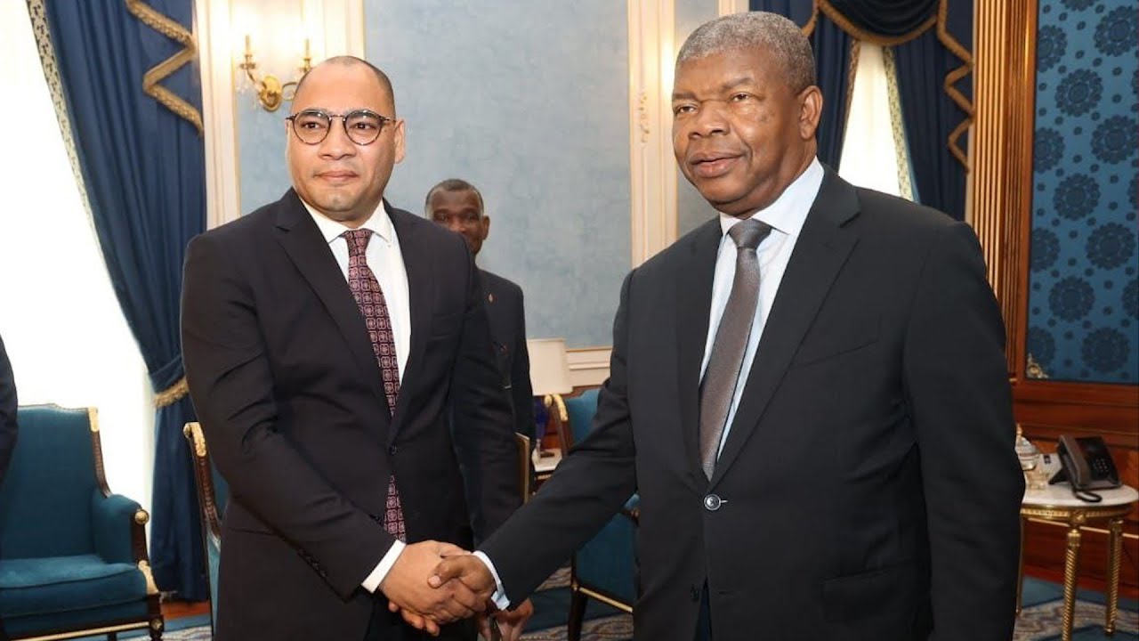 Reportagem: Bispo Gerson Pimentel foi recebido pelo presidente da República de Angola, João Lourenço