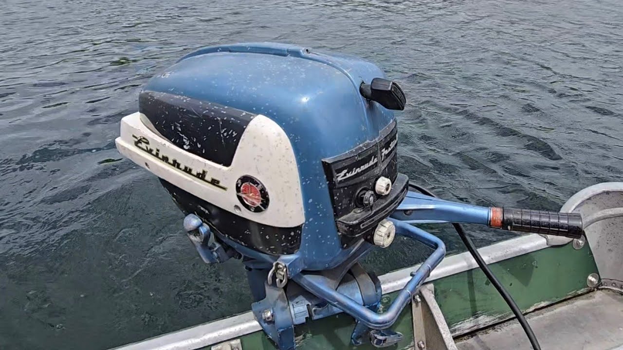 1957 Evinrude Fastwin 18hp Outboard Motor Lake Test