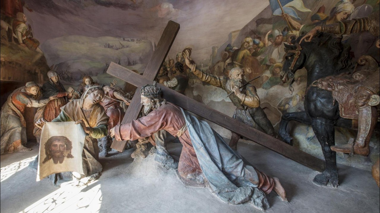 Rito della Via Crucis dal Santuario di Santa Maria Del Monte in Sacro Monte di Varese