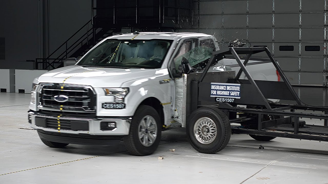 2015 Ford F-150 extended cab side IIHS crash test